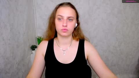 Snapshot of mariatess_ chatting on 06-12-26, 12:26 Mariia online show from 06-12-26, 12:26