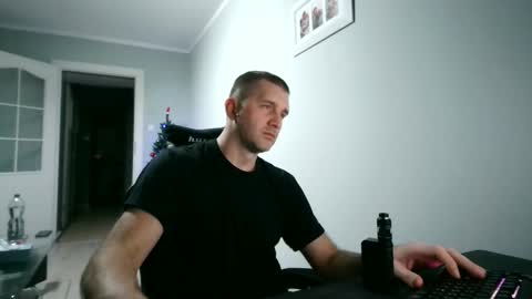 maribor5879 online show from 01-15-25, 07:55