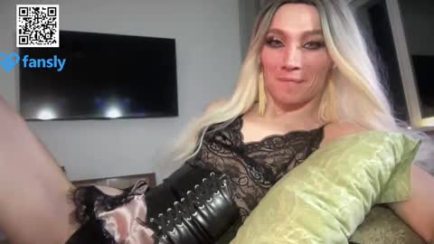 Mari online show from 01-12-25, 02:52