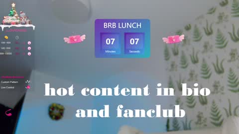 Snapshot of marie_diaze chatting on 01-10-25, 11:22 Marie LEAVE YOUR WITH ME online show from 01-10-25, 11:22