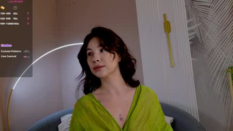 Snapshot of marie_diaze chatting on 05-07-26, 05:13 Marie LEAVE YOUR WITH ME online show from 05-07-26, 05:13