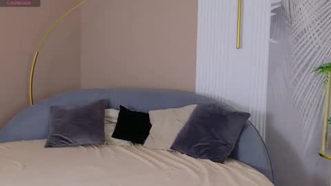 Snapshot of marie_diaze chatting on 05-23-26, 05:23 Marie LEAVE YOUR WITH ME online show from 05-23-26, 05:23
