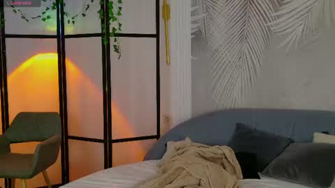 Marie LEAVE YOUR  WITH ME online show from 06-15-26, 05:09