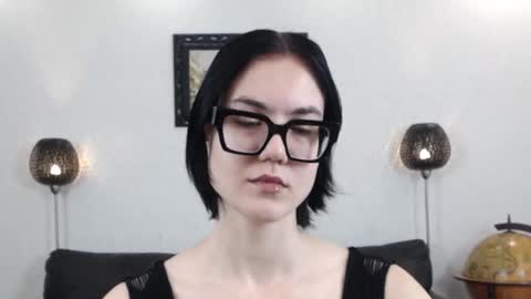 Marie Fitch online show from 11-21-25, 05:17