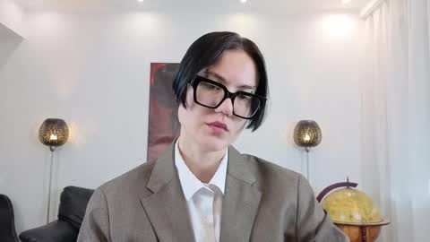 Marie Fitch online show from 04-30-26, 03:02