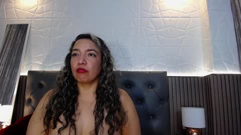 Snapshot of marie_hss chatting on 01-23-25, 03:37 marie_hss online show from 01-23-25, 03:37