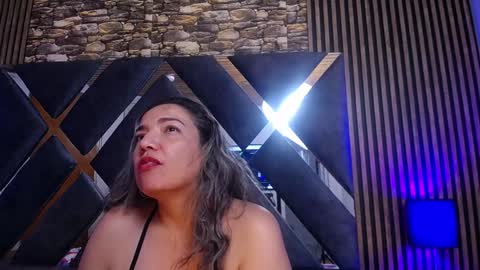 Snapshot of marie_hss chatting on 02-04-25, 01:56 marie_hss online show from 02-04-25, 01:56