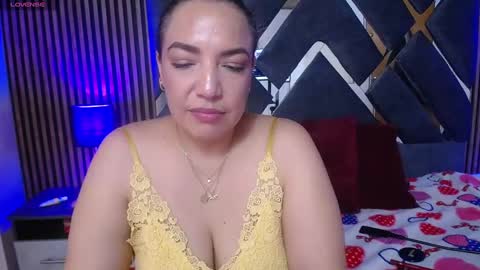 Snapshot of marie_hss chatting on 03-06-25, 08:27 marie_hss online show from 03-06-25, 08:27