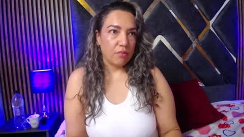 Snapshot of marie_hss chatting on 03-08-25, 12:30 marie_hss online show from 03-08-25, 12:30