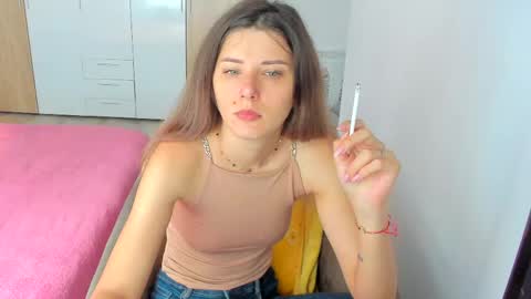 Snapshot of marie_marie03 chatting on 06-01-26, 05:42 Marie online show from 06-01-26, 05:42