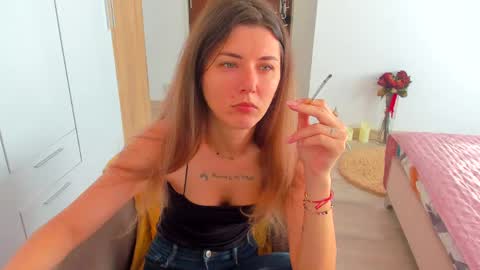 Snapshot of marie_marie03 chatting on 06-08-26, 05:41 Marie online show from 06-08-26, 05:41