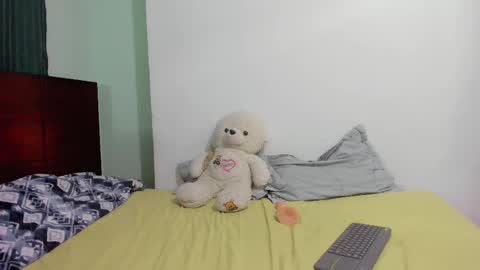 700 pm Washington time online show from 03-05-25, 01:42