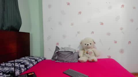 700 pm Washington time online show from 03-06-25, 10:26