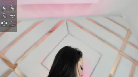 Snapshot of mariee_rosee chatting on 09-19-25, 09:04 Mary online show from 09-19-25, 09:04