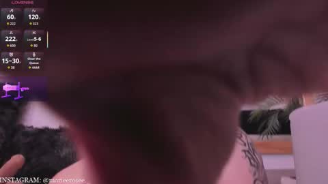 Snapshot of mariee_rosee chatting on 11-21-25, 12:43 Mary online show from 11-21-25, 12:43