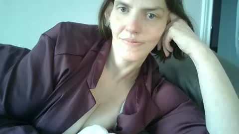 Mariejojo online show from 11-18-25, 05:17