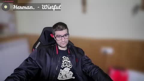 Snapshot of marielessfan chatting on 12-13-25, 11:10 Marie online show from 12-13-25, 11:10