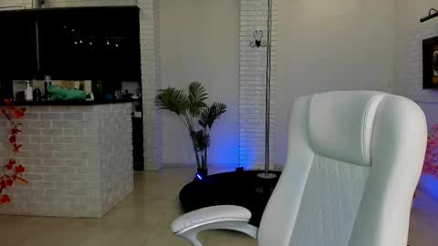 Snapshot of mariemlui chatting on 11-27-25, 03:14 mariemlui online show from 11-27-25, 03:14