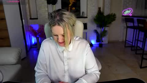 mariemlui online show from 03-22-26, 07:50