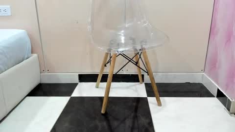 Marie online show from 09-30-25, 03:50