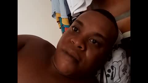 Snapshot of marihuna420 chatting on 01-13-25, 06:38 HotBlack 430 online show from 01-13-25, 06:38