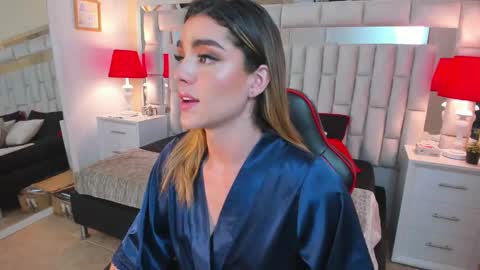 mariiahneedles online show from 01-14-25, 10:44