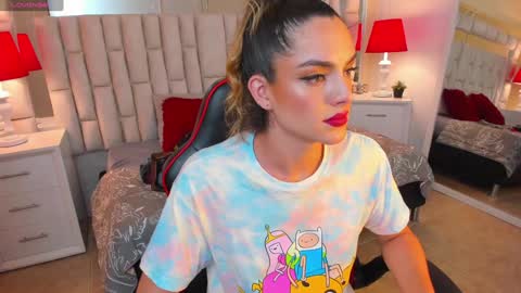 mariiahneedles online show from 02-06-25, 01:38