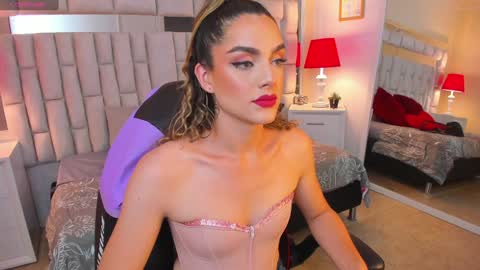 mariiahneedles online show from 02-06-25, 11:26