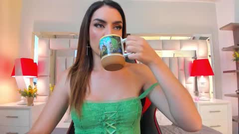 mariiahneedles online show from 11-13-25, 09:58