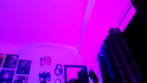 mariiana_velezz online show from 12-04-25, 11:35