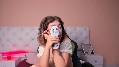 Snapshot of mariie_tayy chatting on 12-16-24, 01:32 mariie_tayy online show from 12-16-24, 01:32