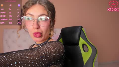 Snapshot of mariie_tayy chatting on 01-23-25, 07:40 mariie_tayy online show from 01-23-25, 07:40