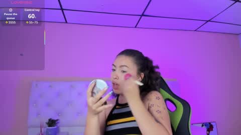 Snapshot of mariie_tayy chatting on 10-08-25, 08:28 mariie_tayy online show from 10-08-25, 08:28
