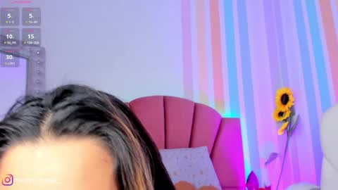 Snapshot of mariilyn_rouse_ chatting on 12-15-24, 11:09 Marilyn online show from 12-15-24, 11:09