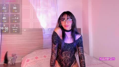 Snapshot of marijaneh chatting on 12-26-24, 07:13 Luna Dulk online show from 12-26-24, 07:13