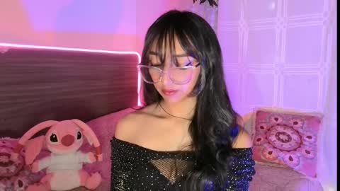 Snapshot of marijaneh chatting on 05-27-26, 10:18 Luna Dulk online show from 05-27-26, 10:18