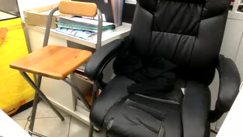 Mary... online show from 03-06-25, 05:54