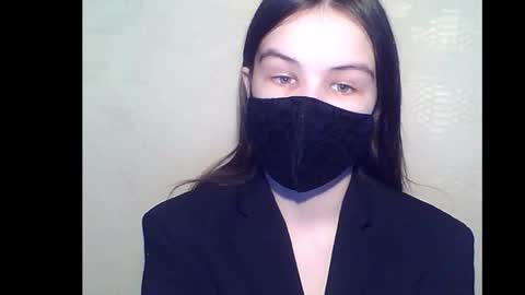 Dita online show from 02-18-25, 05:21