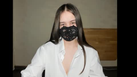 Dita online show from 09-18-25, 07:49