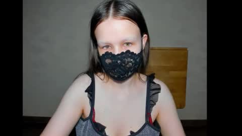 Dita online show from 10-19-25, 07:25