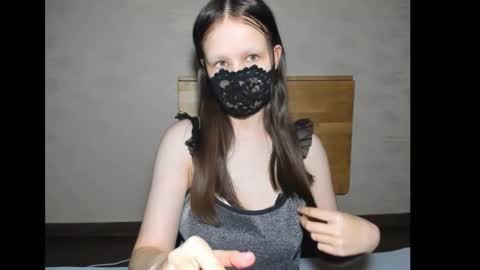 Dita online show from 10-24-25, 07:21