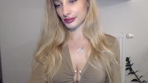 MarilynDevilish online show from 01-04-25, 12:16