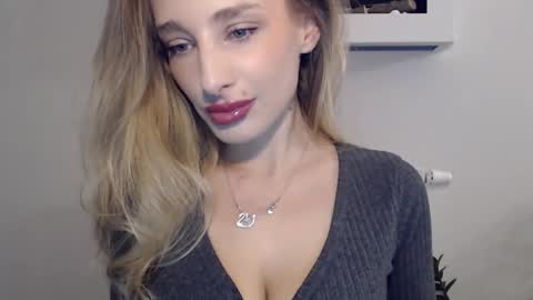 MarilynDevilish online show from 01-12-25, 07:21