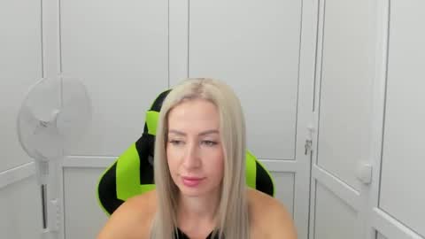 Marilyn online show from 07-25-26, 12:14