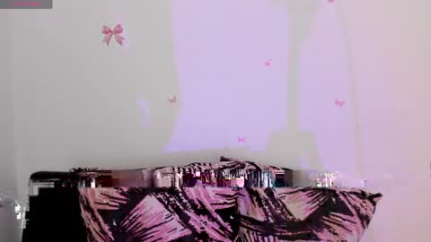 Marilyn online show from 04-27-26, 03:59