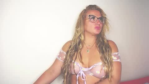 Marilyn Leon online show from 09-29-25, 03:28