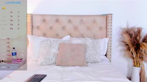 marilynrossy online show from 02-11-25, 01:31