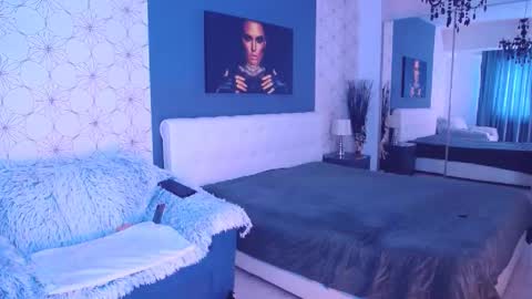 Snapshot of marimais chatting on 02-14-25, 02:02 Mary Mais online show from 02-14-25, 02:02