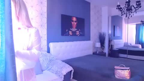 Snapshot of marimais chatting on 03-05-25, 07:16 Mary Mais online show from 03-05-25, 07:16