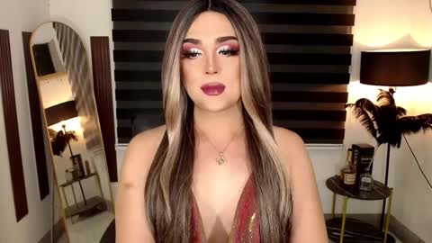 Snapshot of marinamorets chatting on 12-19-24, 03:41 marina online show from 12-19-24, 03:41